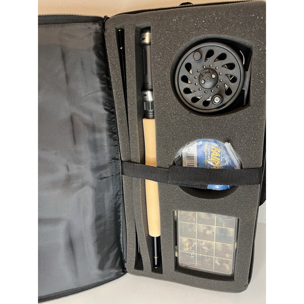 Crystal River Fly Rod Executive series Travel kit set Reel graphite W/20+ Flies